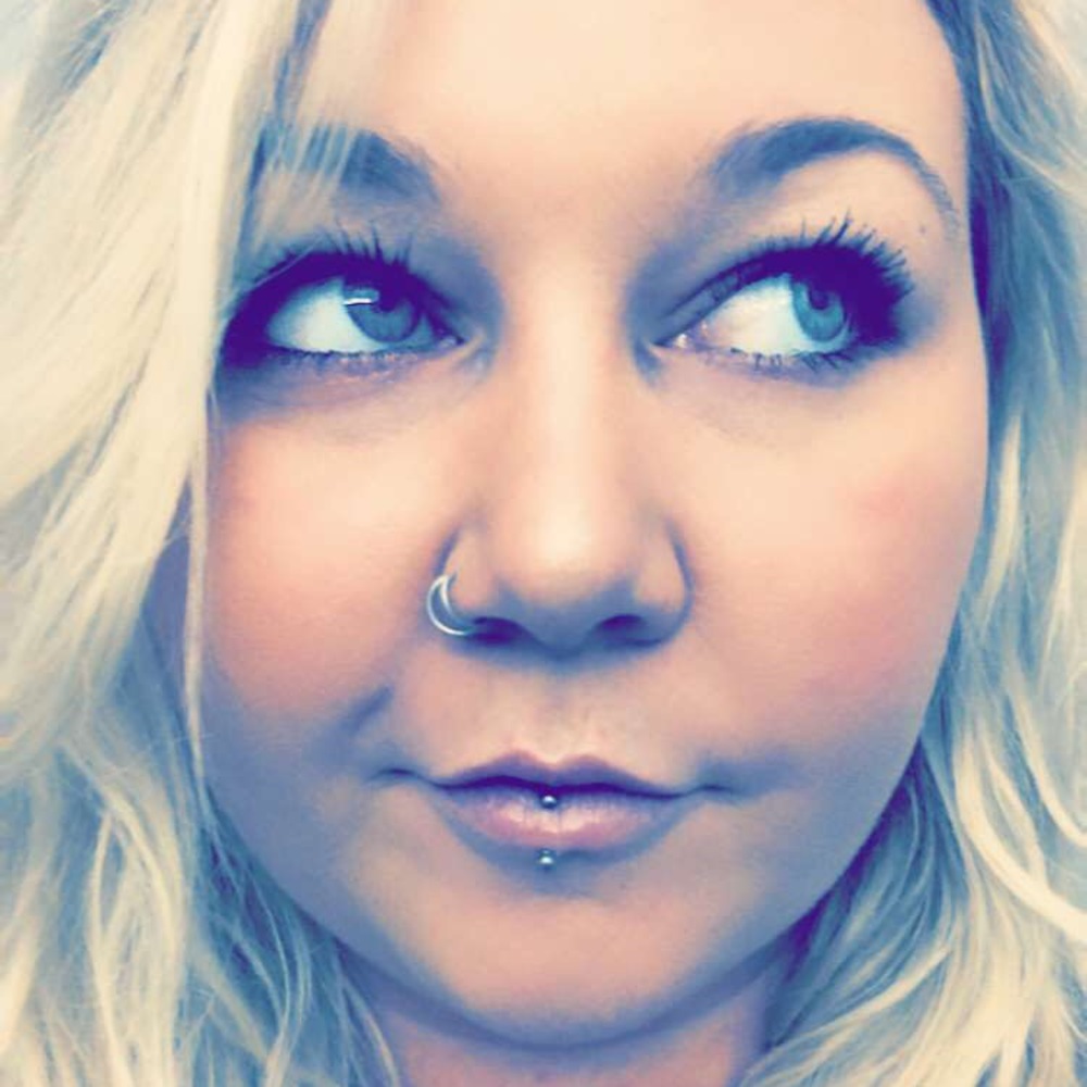 Meet your Posher, Rina